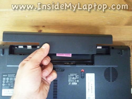 Remove laptop battery