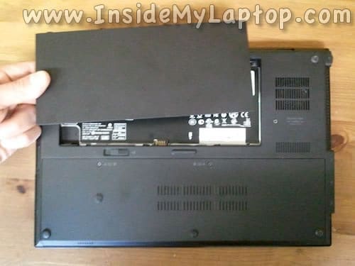 Remove notebook battery
