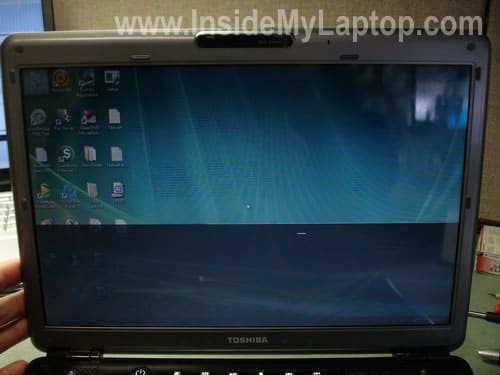 Satellite M305 M305D display image flickers disappears