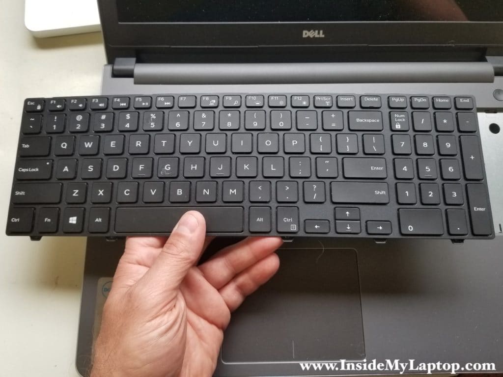 Dell Inspiron 15 5000 5558/5559 keyboard removed