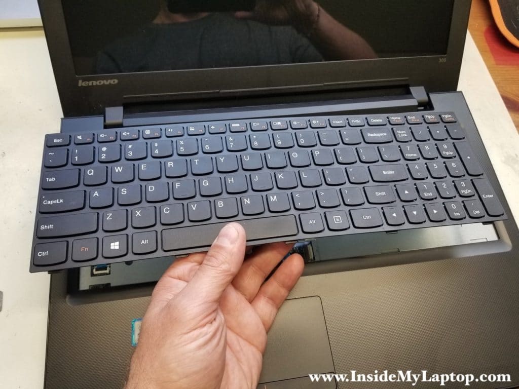 Lenovo ideapad 300-15ISK keyboard removed