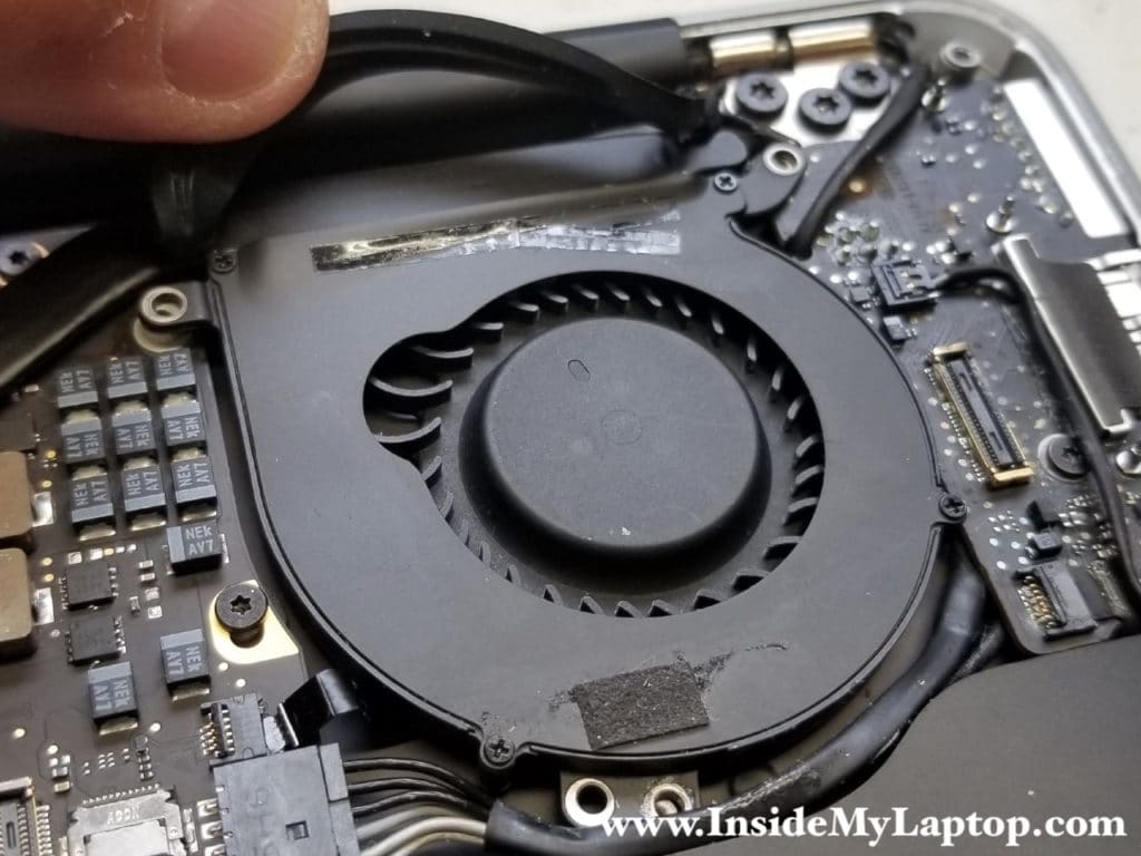 Remove cooling fan from laptop