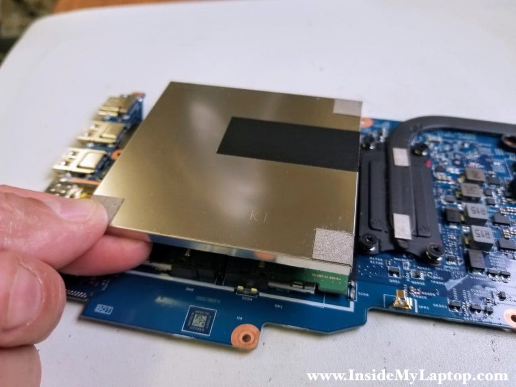 Remove memory cover