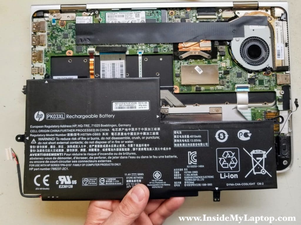 Remove laptop battery