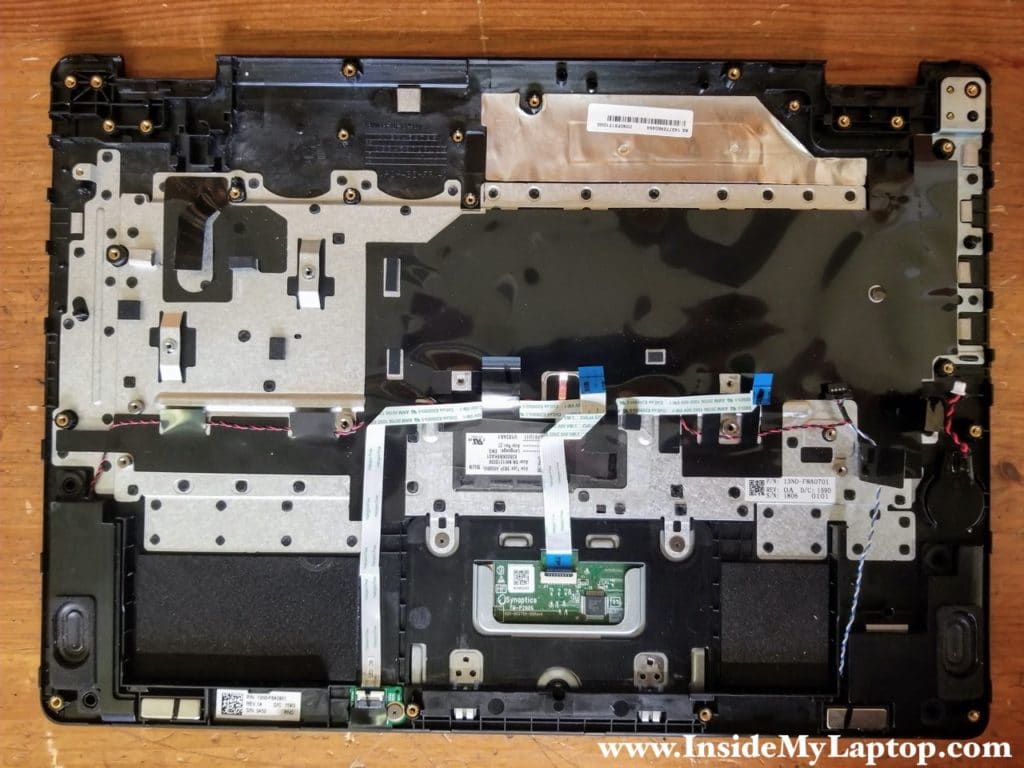 The keyboard in Acer Aspire R 14 (R5-471T-71W2) laptop is not removable.