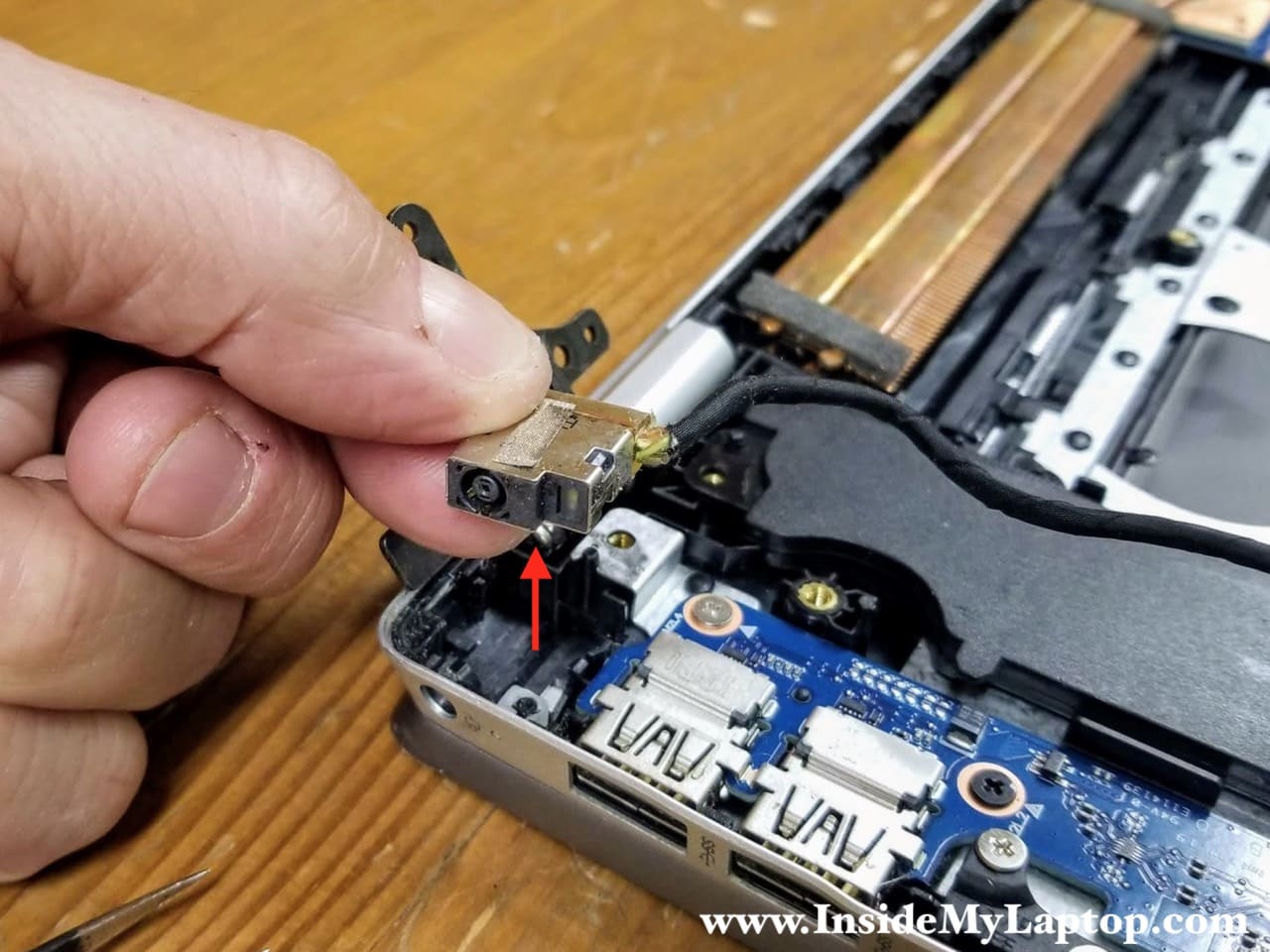 How to disassemble HP Pavilion 15-cs series laptop – Inside my laptop