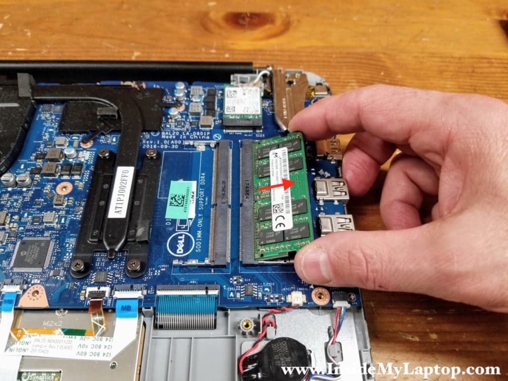 Now you can remove and replace the memory module if necessary.