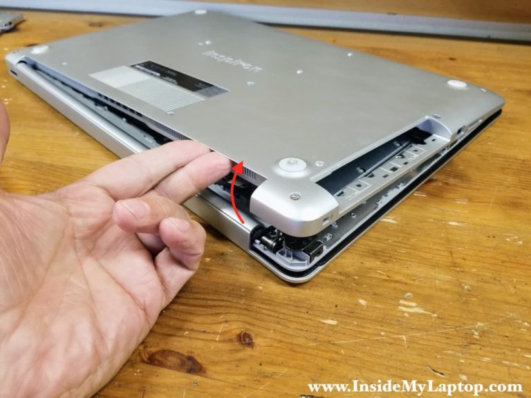 Taking apart Dell Inspiron 17 5770 5775 (model P35E) Inside my laptop