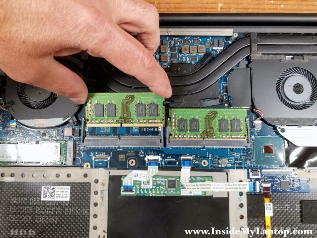 Dell XPS 15 9570 (model P56F) has two memory slots. Both RAM slots are easily accessible under the base cover.