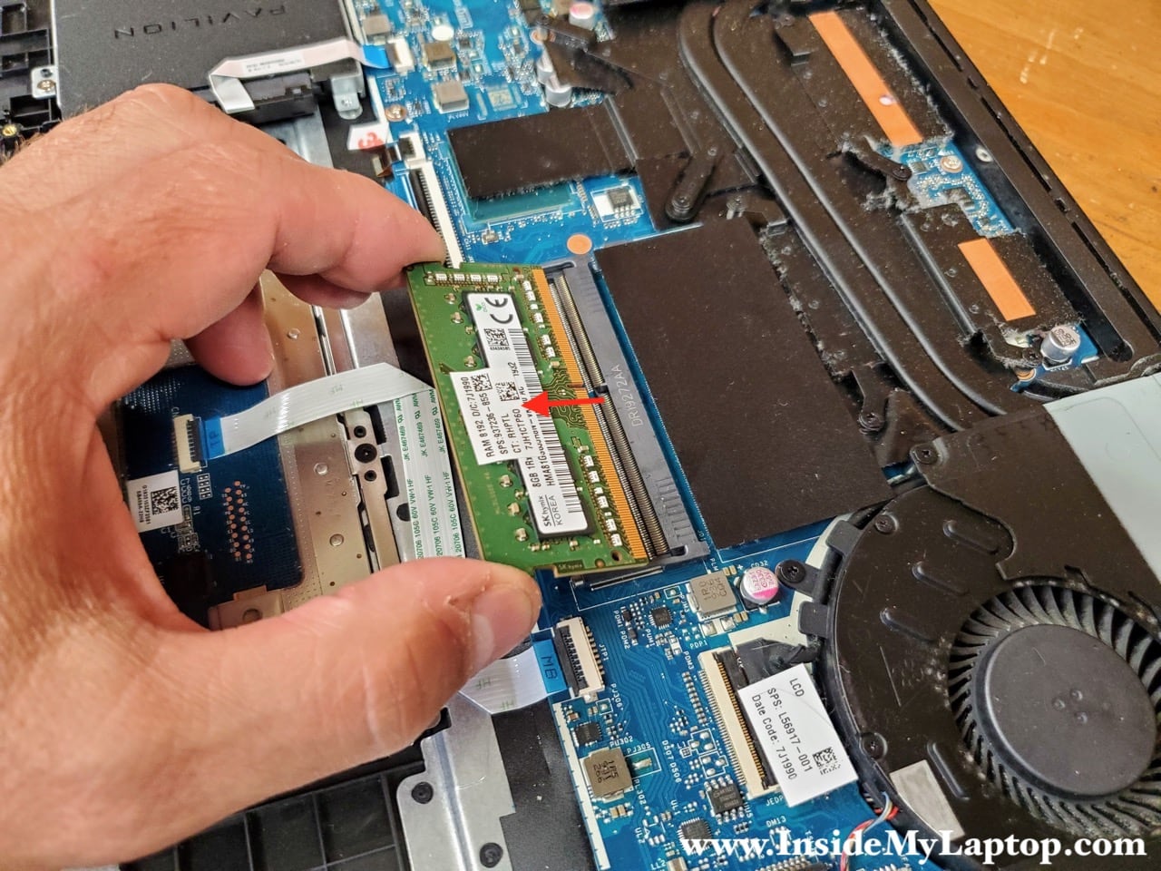 give nær ved lastbil HP Pavilion 15-dk series disassembly – Inside my laptop